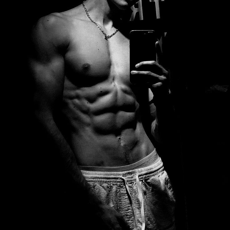 💬 My Prince: I’m at the penthouse where are you?