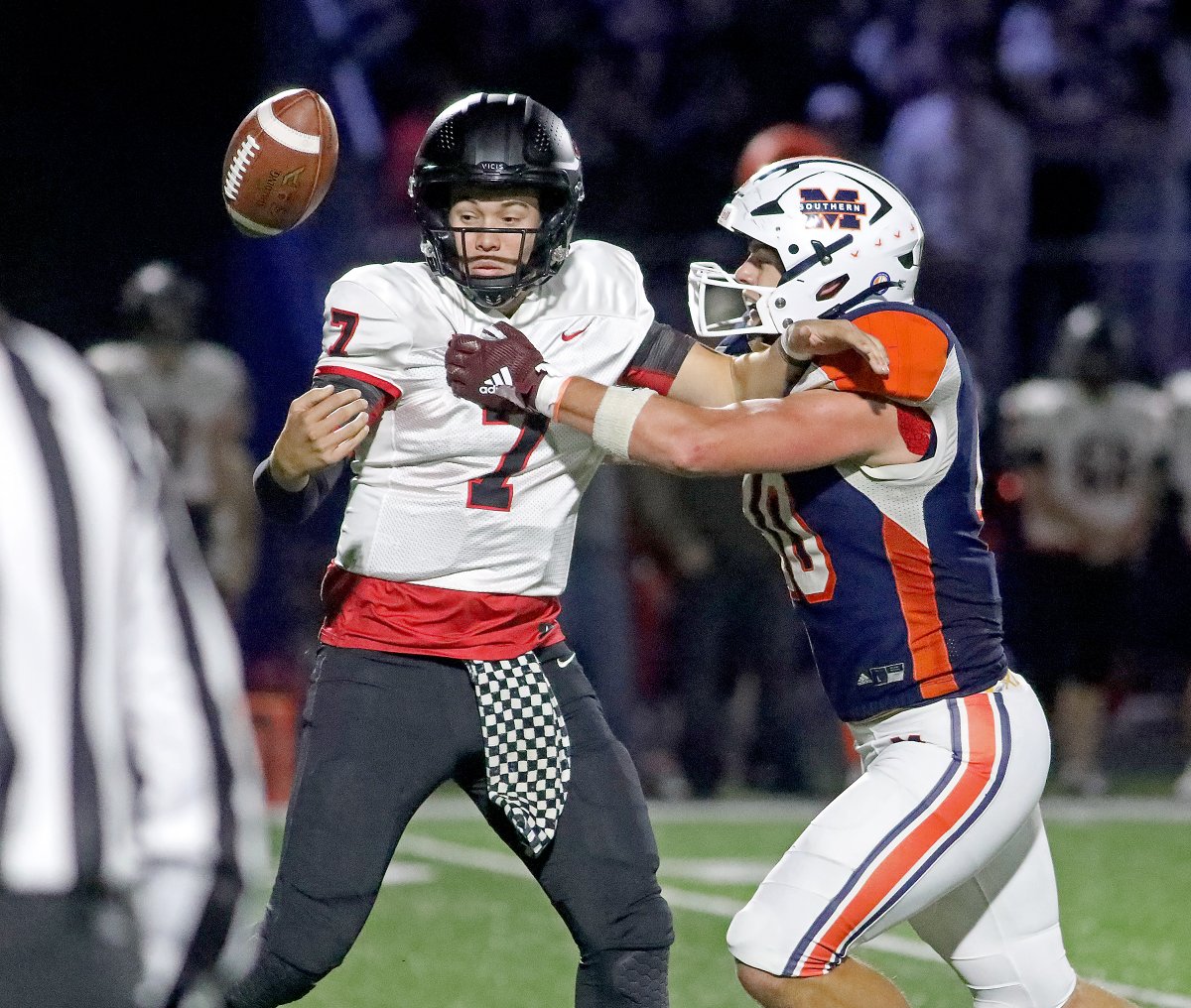 RichmondRsports's tweet photo. HIGH SCHOOL FOOTBALL
CLASS 5A PLAYOFFS
Final from Berea ...
Madison Southern 42, South Laurel 28

Braeden Kelley - 2 TD runs
Brayden Hall - TD catch, INT return for TD
Gabe Beard - 2 TD passes, TD run
R.J. Blair - TD catch

Eagles (5-6) face Pulaski County next week in Somerset https://t.co/Zp1rsMv8QP