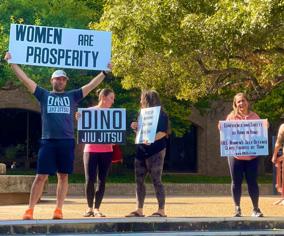 I love our <a href="/txst/">Texas State University</a> students. They love their campus and their fellow Bobcats. THESE are the pictures that should go viral.🐾❤️🥹