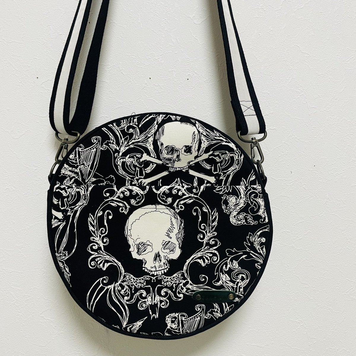 デザフェス出店します！！

可愛い丸バッグたちがいっぱちです！！

出店日　11/16（土）
出店名　たんたん&amp;てって
ブースNo.K-6

＃デザフェス60リポスト
<a href="/designfesta/">デザインフェスタ公式</a> 

16日の土曜日のみ出店！！
１７日はてってストアさん！！