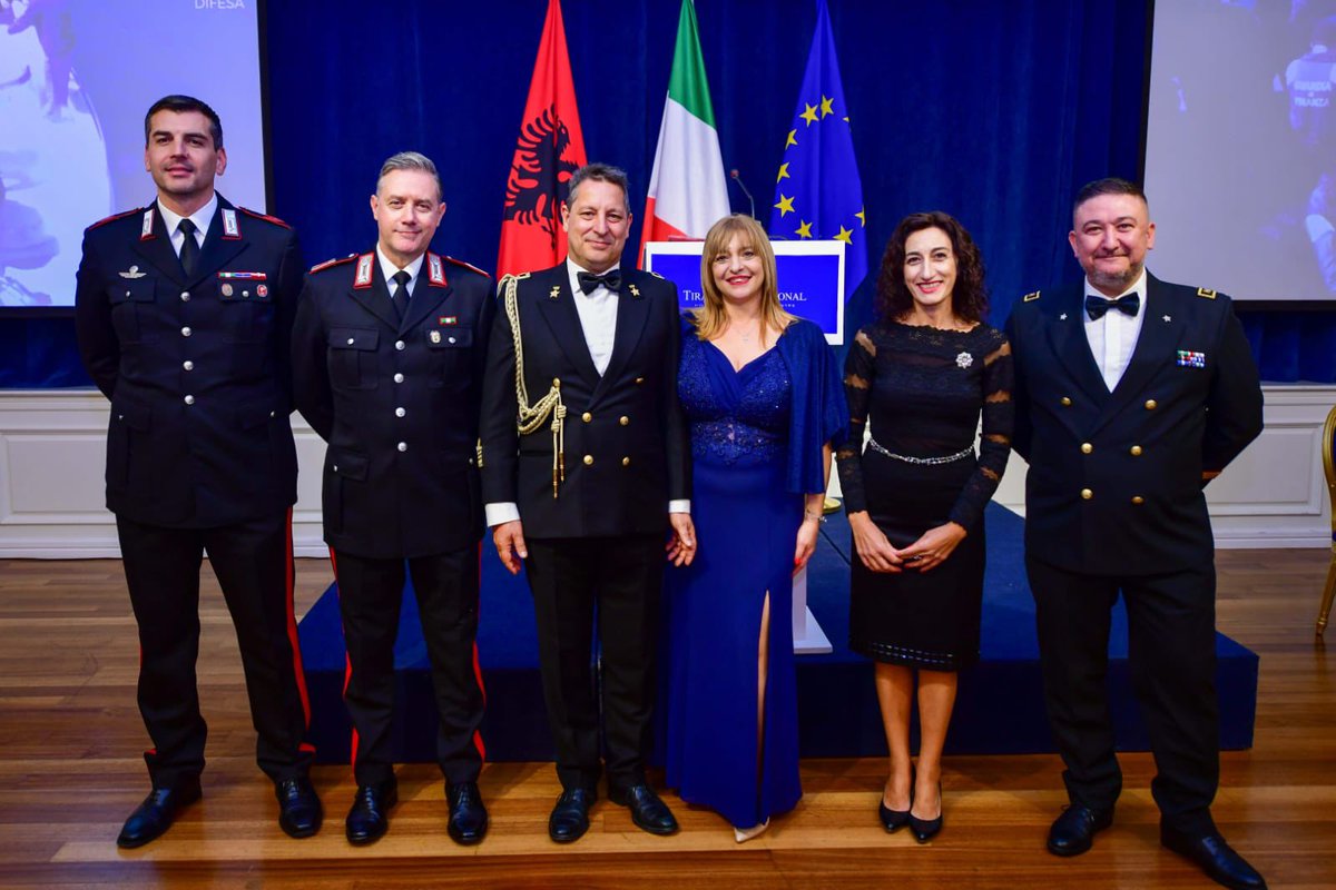 Italy in Albania tweet media