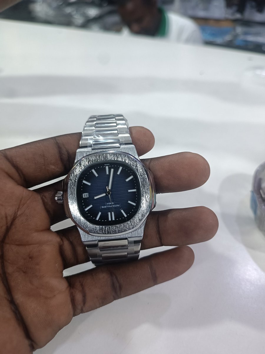 de3man_'s tweet photo. Good morning good people 🫡⌚
The hustle must continue regardless 
#WatchPlug we have these random watches for you prices in thread please buy us and kindly retweet the buyer is on your TL 🙏🙏⌚⌚
We deliver country wide https://t.co/wZcXZgIYi5