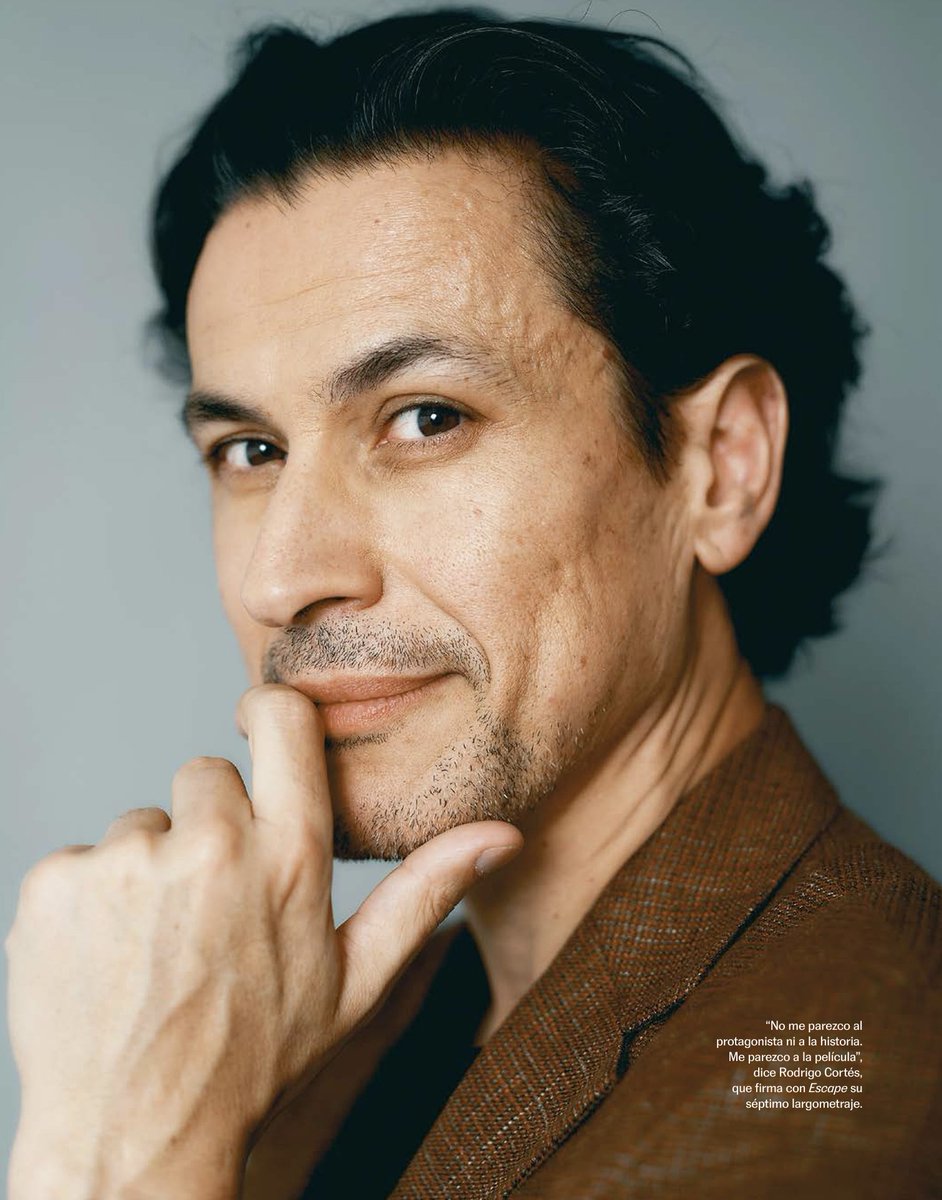 Ahora que han pasado varias semanas desde su publicación, comparto con vosotros el reportaje de El País Semanal con el señor salao y el muchachito confuso, por si os apetece echarle un ojo. 

Ya en los cines... ¡#ESCAPE!
¿Un REPÍO, silvuplé?