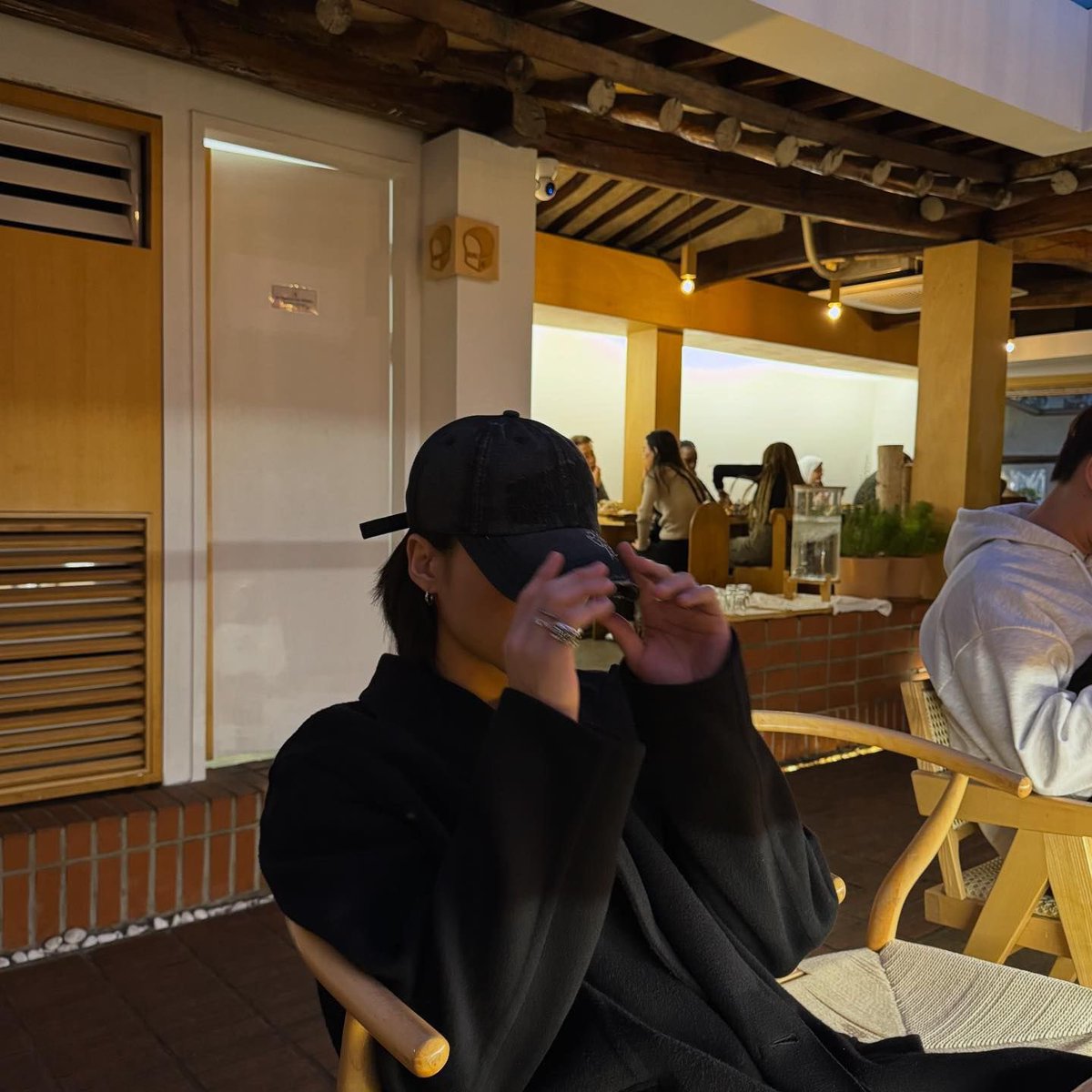 W00LOOKS's tweet image. JUNG WOOYOUNG OH MY GOD