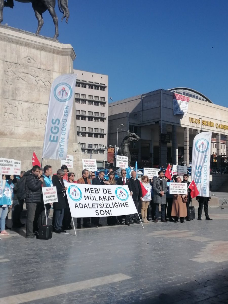 Beyazıtta'da, Ulusta'da mülakata karşıyız. Hakkımızı geri istiyoruz #BeyazıttaMülakataHayır