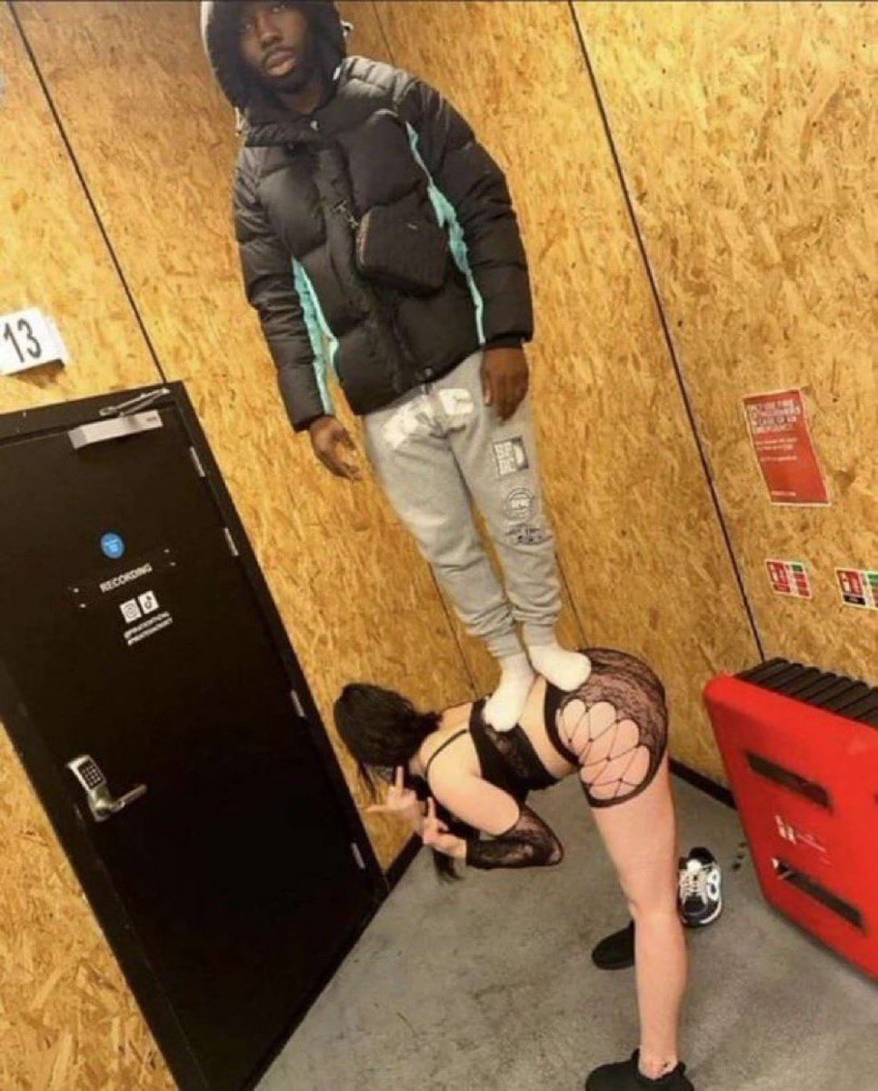 The floor is taking profit.

Me: