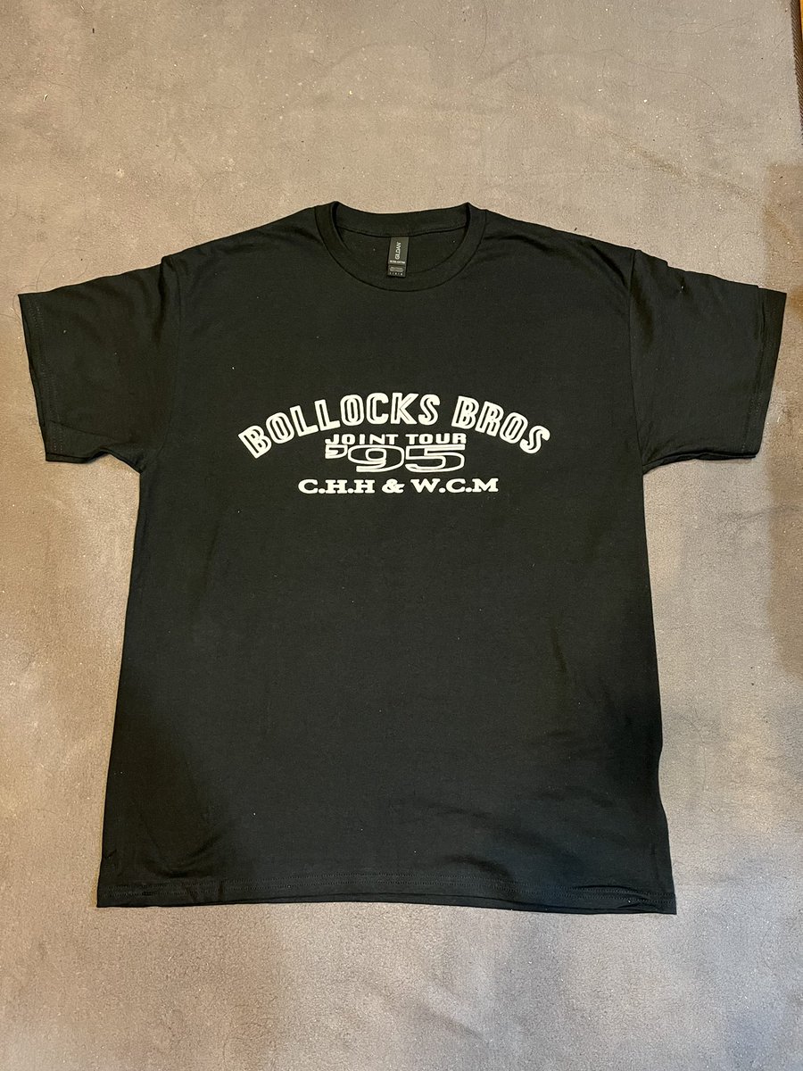 otocky2's tweet photo. CREW2発売記念POP UP STOREにて コークとレスリングの1995JOINT TOUR復刻TをGET!
カッコよー!🔥🔥🔥
来年の夏に着るのが楽しみです!🥰
#cokeheadhipsters
#wrestlingcrimemaster
#jointtour1995
#crew2
#zeromagazine
#choice https://t.co/PL3qDMwTIB