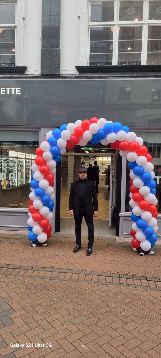 We are so happy to announce the opening of our new store in Bournemouth! 🌊  Thank you to everyone involved in this journey. Come by and visit us; we  can't wait to