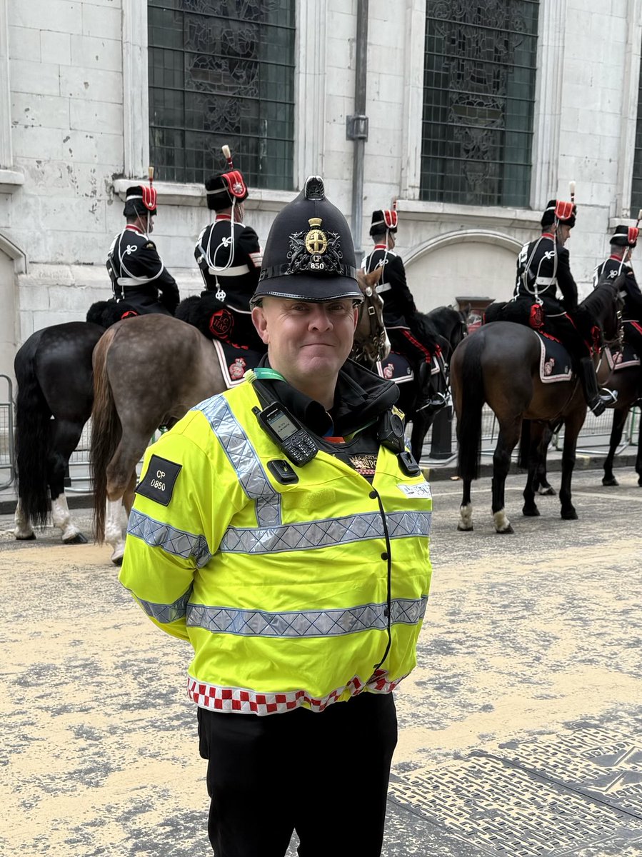 James Thomson CBE (@jmdt999) on Twitter photo Thank you all <a href="/CityPoliceCops/">City Police Officers</a> and staff on duty today for <a href="/lordmayors_show/">Lord Mayor's Show</a> <a href="/cityoflondon/">City of London</a>
It is this officers 24th Lord Mayor’s Show. Big shout out … 🙏🏼 Thank you all <a href="/CityPoliceCops/">City Police Officers</a> and staff on duty today for <a href="/lordmayors_show/">Lord Mayor's Show</a> <a href="/cityoflondon/">City of London</a>
It is this officers 24th Lord Mayor’s Show. Big shout out … 🙏🏼