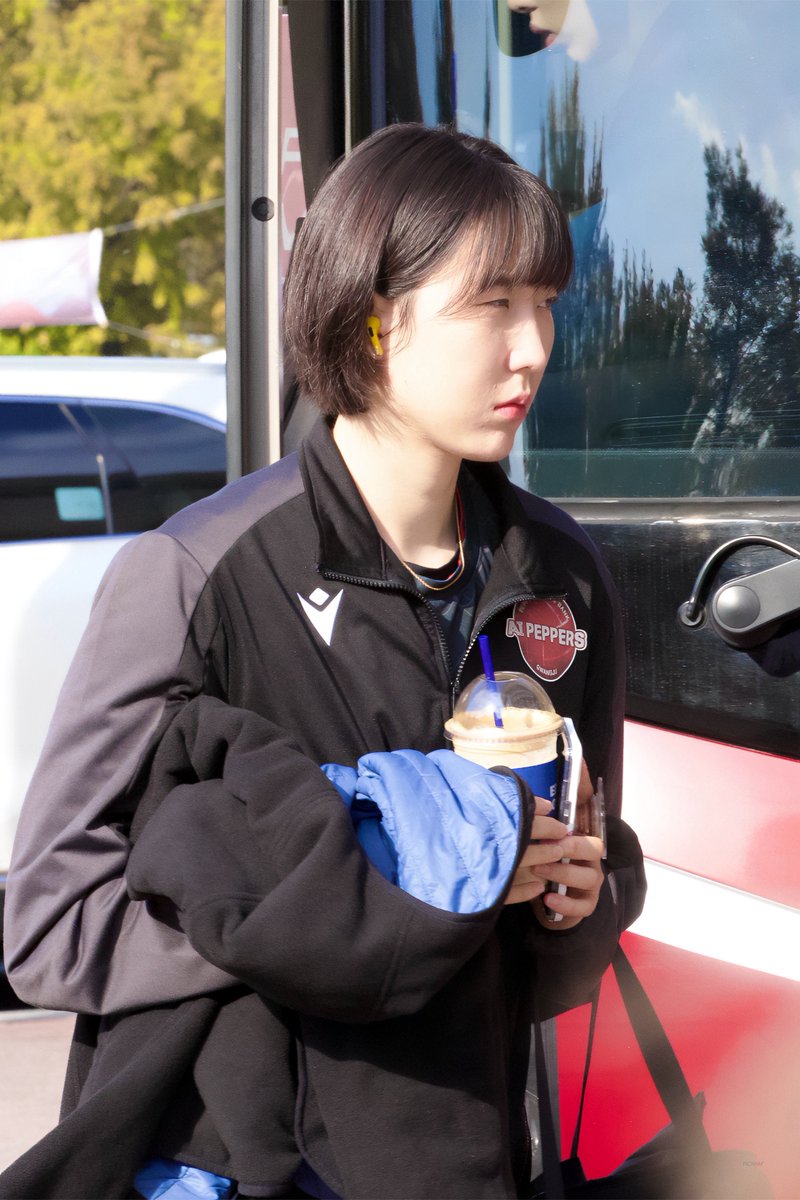 241109 #박정아 

오랜만이에요 🐶🤎