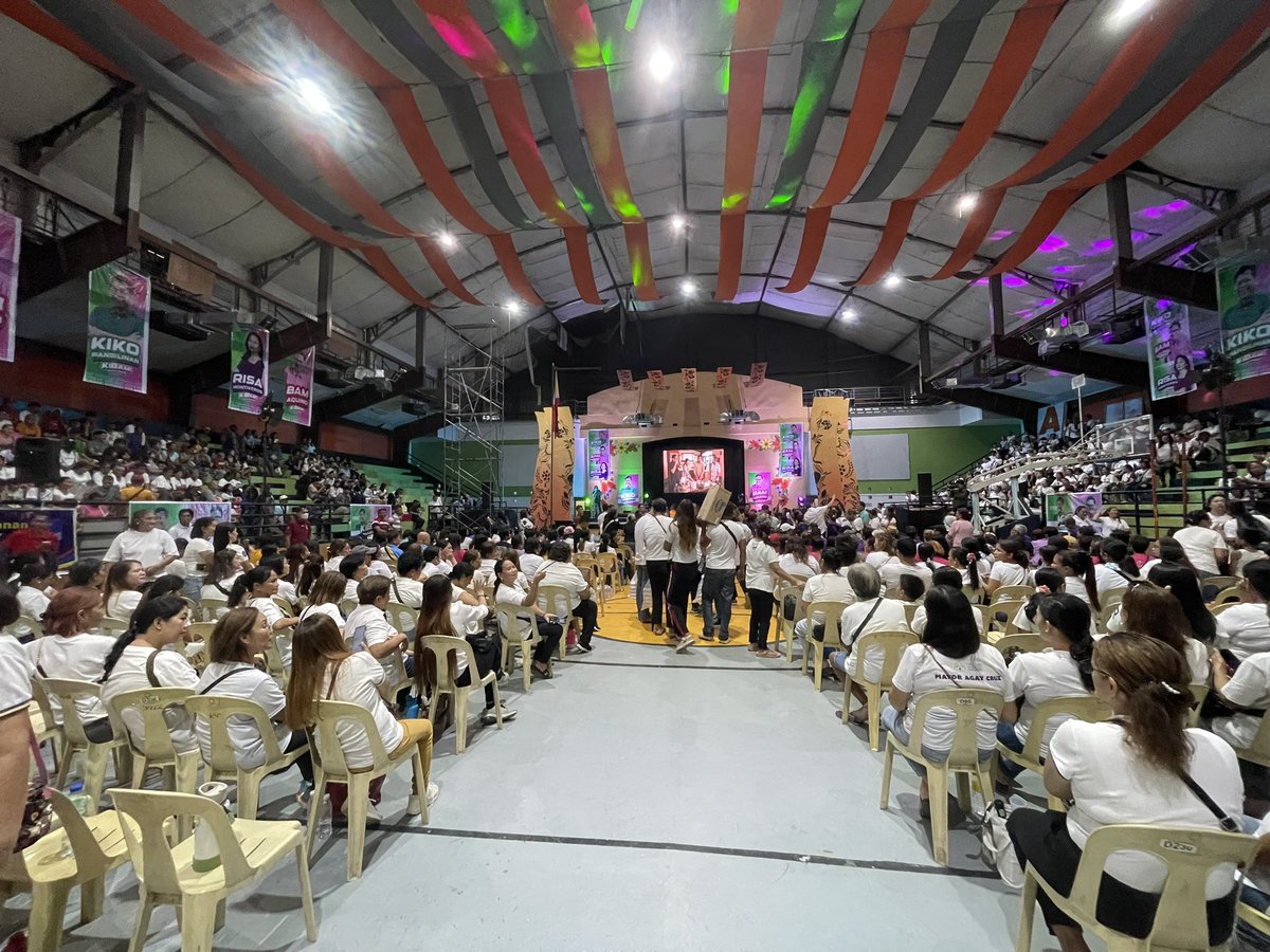 ABSCBNNews's tweet photo. NOW: Senatorial bets former senators @kikopangilinan
&amp; @bamaquino are here in Guiguinto, Bulacan to launch their grassroots campaign called “KiBam”. 

Sen. @risahontiveros
is also present in the event. | via @HarleneDelgado https://t.co/gdtLmDpLB9