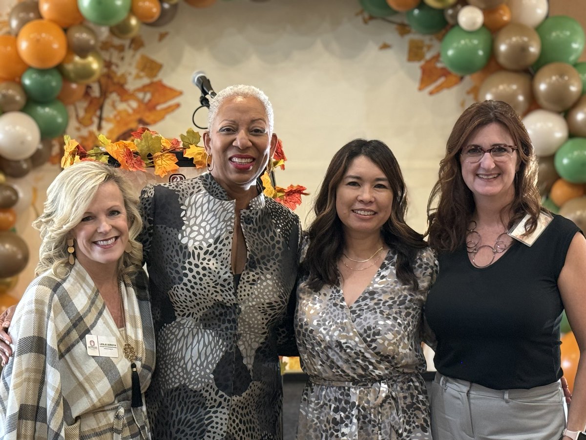 Goodbye my <a href="/LACOE/">Sharalyn TschidaLL</a> friends! Honored to serve as your morning keynote in support of dedicated educators lighting the way to <a href="/literacyforall/">Judy Lynn Frazier</a>!! ⁦<a href="/NeuhausEdCtr/">Neuhaus Education Center</a>⁩ #dyslexia #SOR