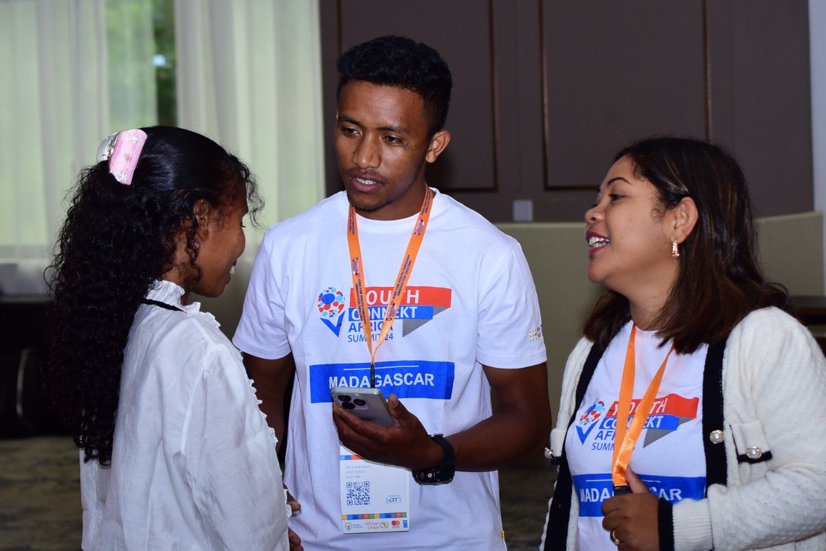 UNFPAMadagascar's tweet photo. Mdg🇲🇬 is proudly represented at #YouthConnekt, an impt. networking event to promote youth entrepreneurship.

This year's edition also hosts the Reg. #ClimateChangeHacklab Final Pitch Event during which our nat. winning teams are rocking the stage w/ their innovative ideas👏💚🌍 https://t.co/yYt99PNRzX