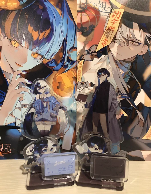 グッズサンプル!!ポストカードとアクスタです 印刷めっちゃ綺麗〜#水視ずみ個展水を視て 