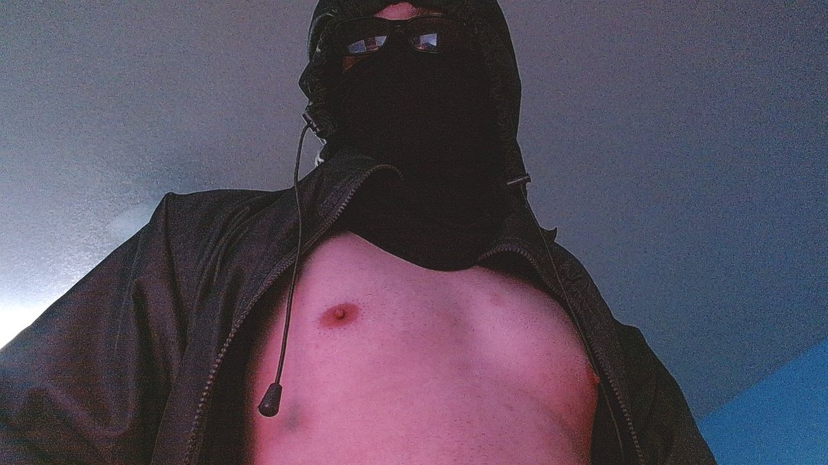 DeiMo//AD tweet media