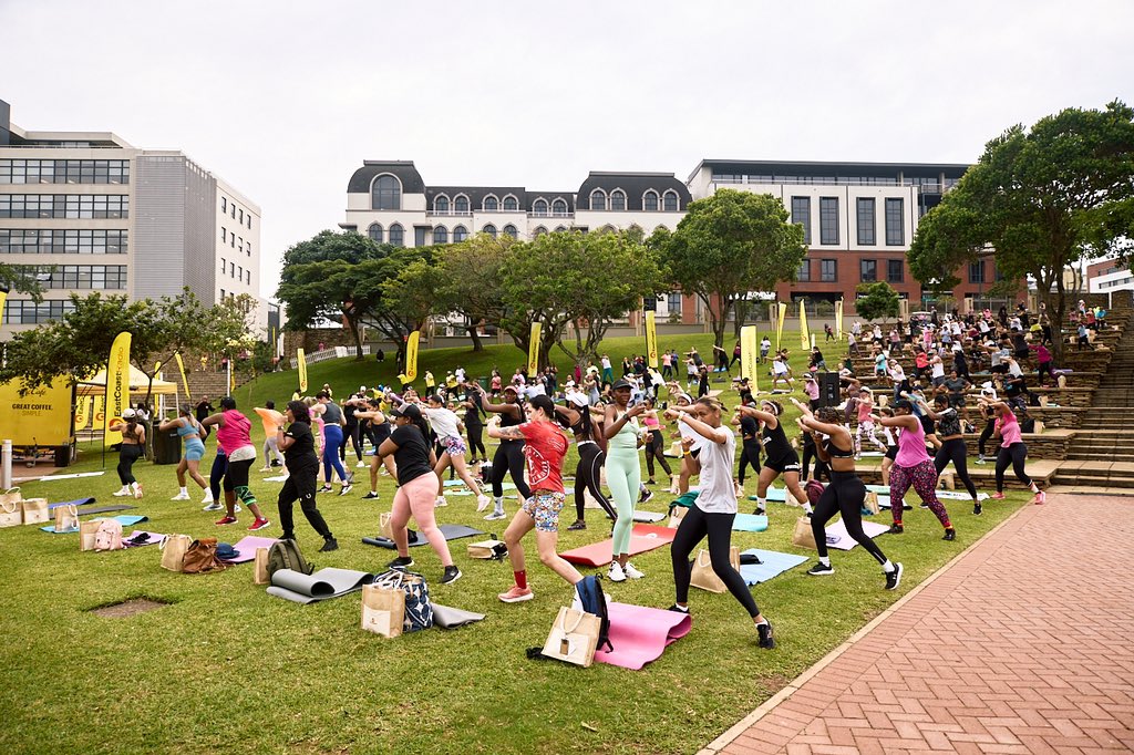 ecr9495's tweet photo. Feel the beat, embrace the sweat! 🌞💦 Get moving, get smiling – this bootcamp is a fitness party you don’t want to miss! 💃🔥 #ECRSummerBodyBootcamp @floraheartSA @SirFruit_ https://t.co/5eJNoyqvm7