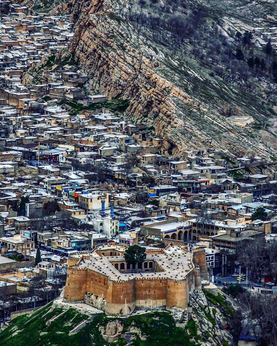PersianGryphon's tweet photo. Amazing aerial view of Falak-ol-Aflak Castle!

Also known as Shapur Khast Castle, is a historic fortress in the city of Khorramabad in the Lorestan province of #iran.  

🌎 #DISCOVER_IRAN_DISCOVER_THE_WORLD 🌍
Contact Info:
📩 Persiangryphon2019@gmail.com
📲 +98 937 383 7973 https://t.co/XjpKINTnBT