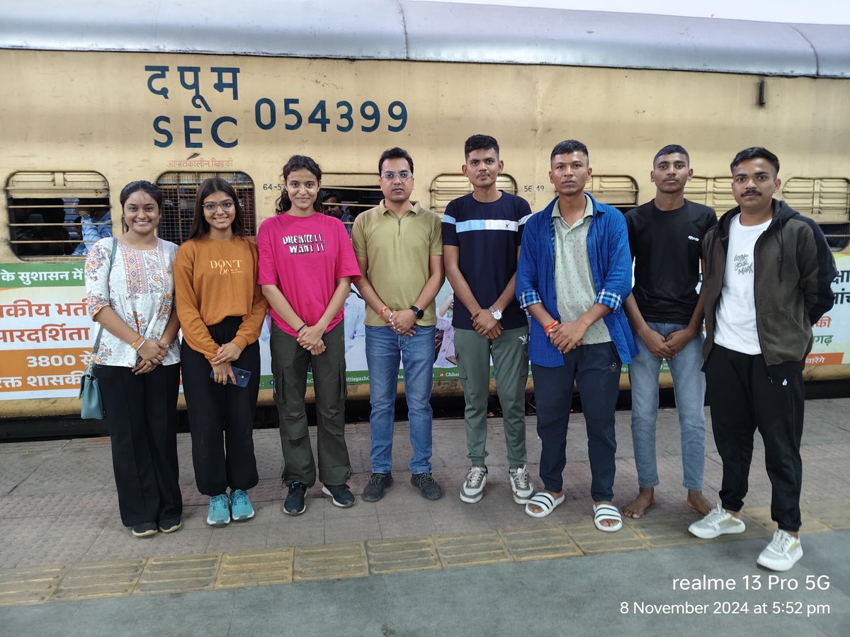 NSSCELLGOVMP's tweet photo. @NSSCELLGOVMP extends its heartfelt wishes to all participants from across universities heading to Patna for #PreRDC2024. Represent our state with pride and dedication, and may success be yours at every step. Best of luck to each one of you!
#ProudlyRepresentingMP #NSSUnit #Mpnss https://t.co/LtBdxga18w