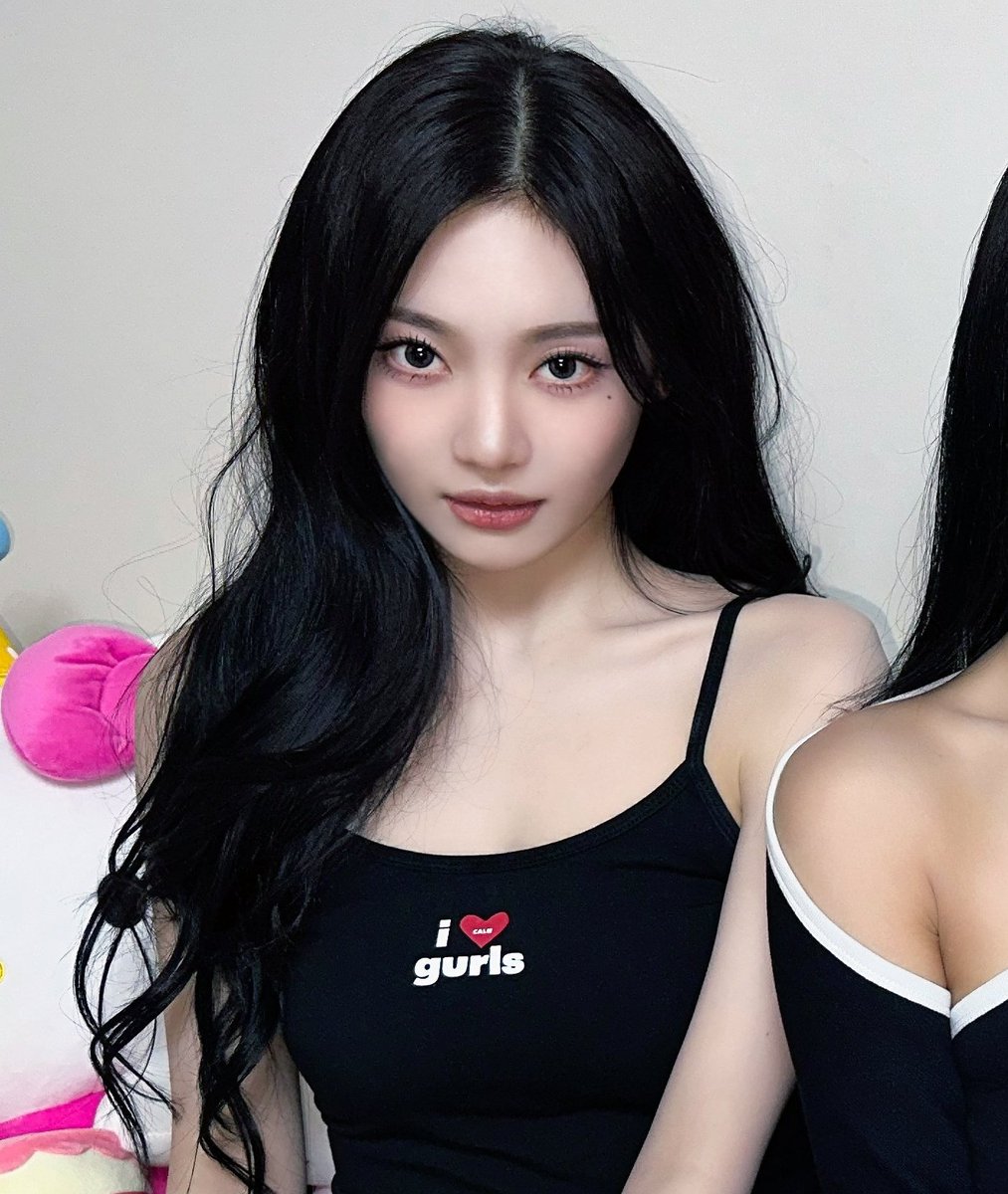 ningning pics (@ningx2pics) on Twitter photo 