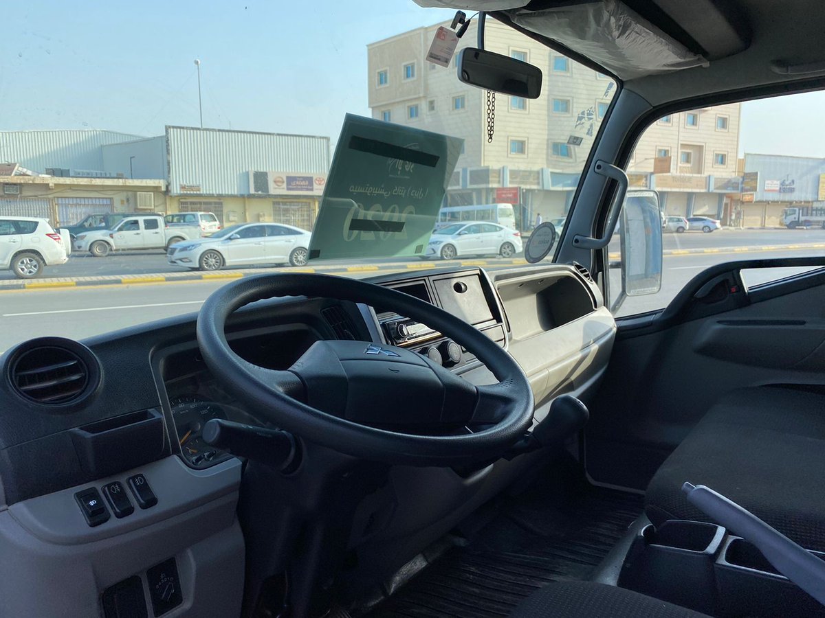 الماركة:ميتسوبيشي كانتر   
النوع:فوزو   
الموديل:2020   
المحرك:2.8 ديزل   
قوة الدفع:RWD   
اللون الخارجي:ابيض   
اللون الداخلي:اسود   
الممشى:(31219) ميل 
رقم الهيكل:P041516    
السعر:89000ر.س    
رابط السياره: uvicars.com/car/3808 #إلا_الملك_يا_الإمارات 
#سالم_الدوسري