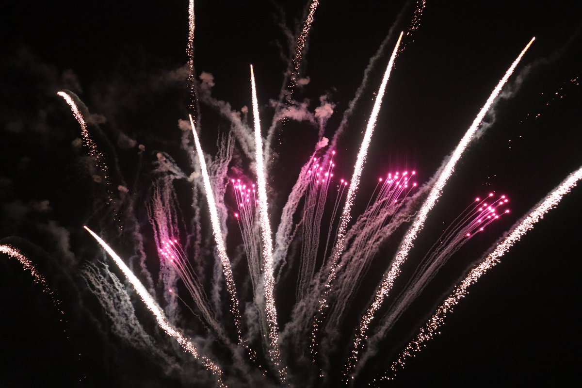 Amy White tweet media