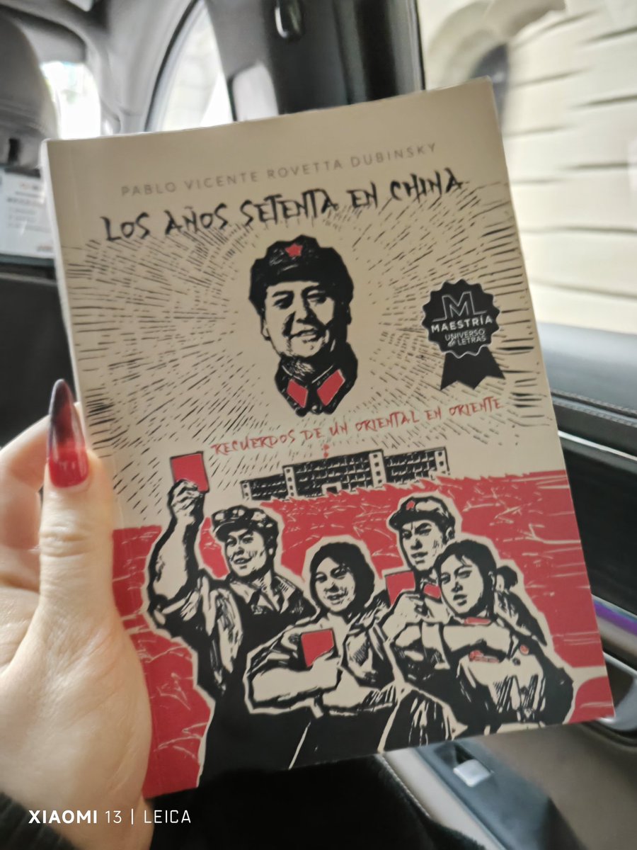 Un gusto compartir un almuerzo con <a href="/PabloRovetta/">PabloRovettaDubinsky</a>

Muchas gracias por tomarte un ratito para charlar conmigo ☺️

Quedaron mil cosas para conversar!

Me llevo una copia del libro "los años 70 en China"

Luego les hago una reseña, estuve viendo las fotos y pinta súper interesante!