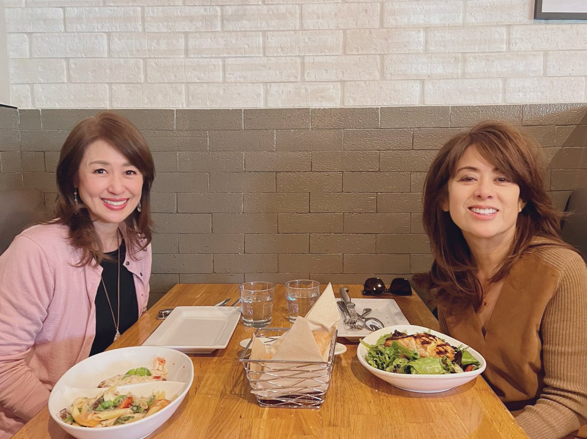 ako13LA's tweet photo. Reunited💞
出逢いから35年
お互いの人生の悲喜交々をシェアしてきた真友Sharonとランチ✨
#AwesomeTime https://t.co/xnqFVxyYKn