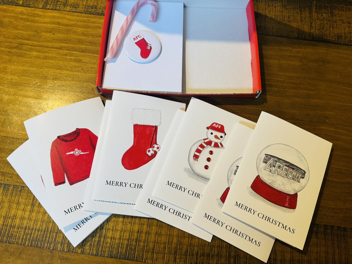 ruthbeckart's tweet photo. 🚨 #GiveawayAlert  🚨

My #GIVEAWAYS are back!

When (positive thoughts) we beat Chelsea a lucky person will win one of my Arsenal Xmas Card sets.

Just Follow me, like and RePost this post to enter and I’ll make the draw after the game 
GOOD LUCK @Arsenal 

#CHEARS #COYG ❤️🤍 https://t.co/xNKoGTpMrq