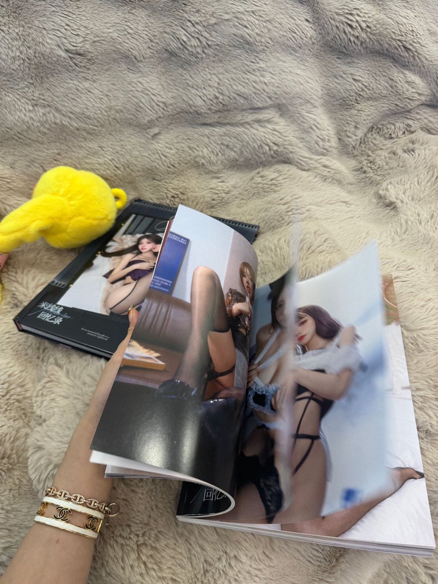 《米线线回忆录》时隔四年的写真本已上线～ https://t.co/UX9JndGLj2