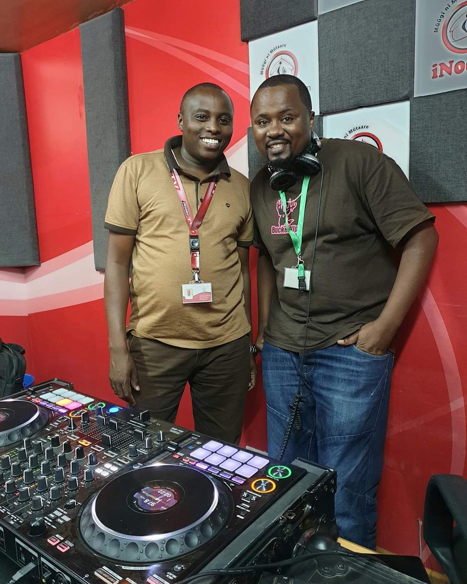 Mwigariko Live, haria mwago wa rwimbo mwaki mwaki uratatira tugitukanirio rwimbo ni Dj Macjoj   na Referee Jeremiah K Nyokabi   
#MwigarikoLive #InooroFm