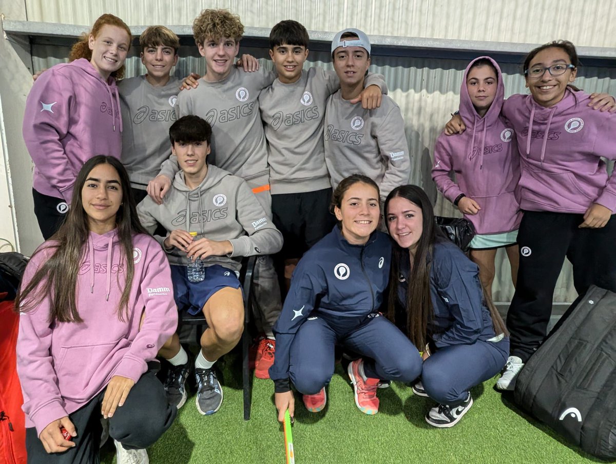 Club de Pádel Damm tweet media