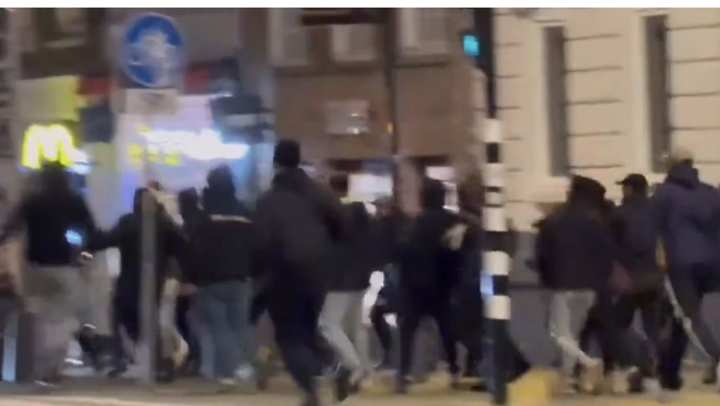 We kunnen eindeloos discussiëren over de identiteit van de daders, de mate van antisemitisme of het optreden van de politie en de driehoek. Bestuurders en politici kunnen hun afschuw uiten, debatten aangaan of onderzoek eisen. Maar ik vraag me vooral af of we nog in staat zijn om