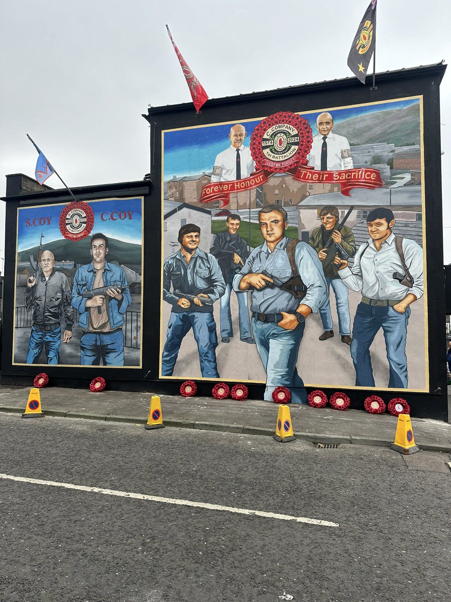 JimmyL1912's tweet photo. Brave young men, one and all
#Fourstep https://t.co/6aV038hNj0