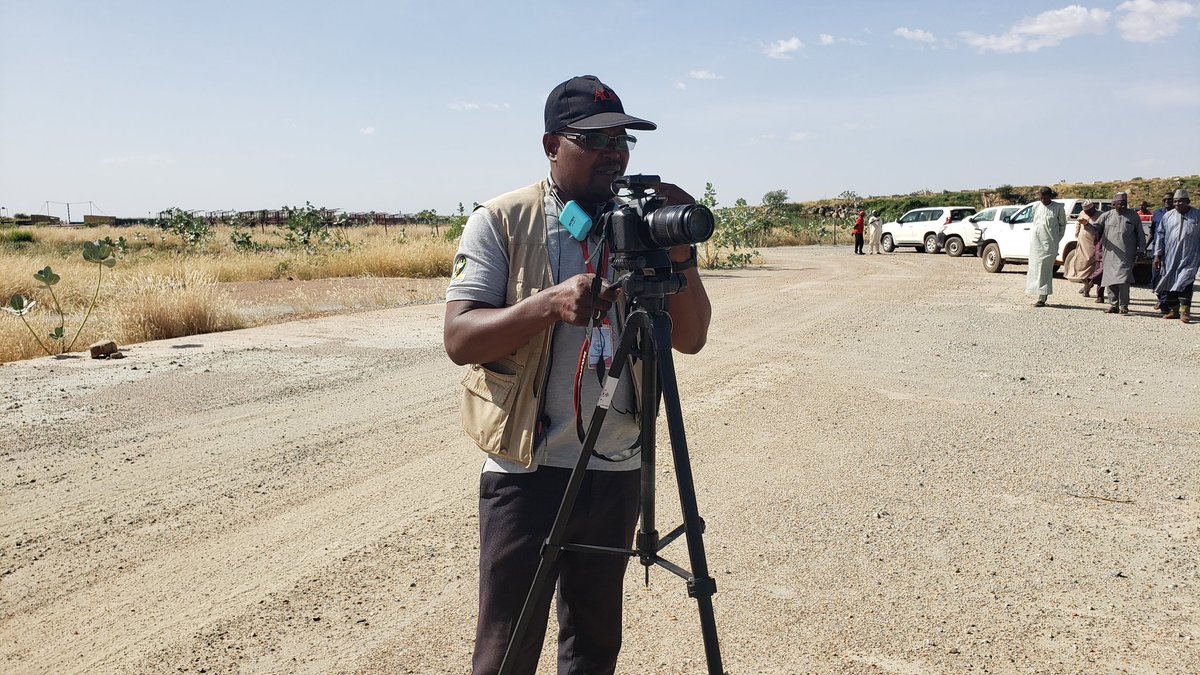 StudioDjiboMPro's tweet photo. À la chasse d'images, quelques part au Niger !
Studio Djibo-M production, l'assurance de votre ! https://t.co/ifdLHAu8ft