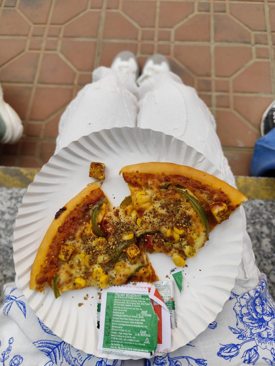 IffahAafreen's tweet photo. @0xmetaschool DSATM Web3 Bootcamp Day2 ✅
Start Building On Aptos course in progress. Amazing experience so far and also Pizza Party!! 🍕💜
https://t.co/zOkDlZySRD…

@0xmetaschool 
#metaschool #blockchaincommunity #web3 #Aptos #OpenSource #Blockchain #OnlineLearning #MoveLanguage https://t.co/Bl46Kj1Oq4