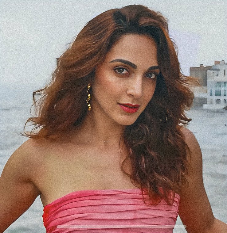 kiaraaalia's tweet photo. Blend! @advani_kiara https://t.co/n9UBGxbvaz