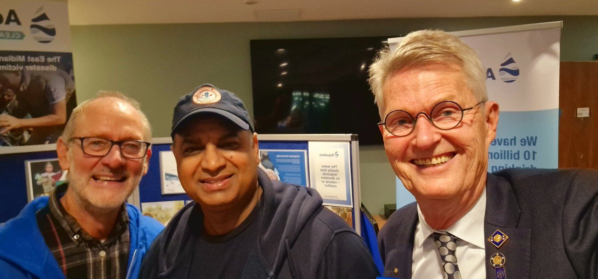 ietuk1's tweet photo. #Ietuk Chair meeting with David Roger from  #Aquabox at Crown Plaza Rotary Action Summit event a wonderful evening update Roger on our recent team visit to #PunjabRescue1122 
#kashmir #murpir #recuse1122ajk  #watersafety #training https://t.co/uKTaHZ9Ild