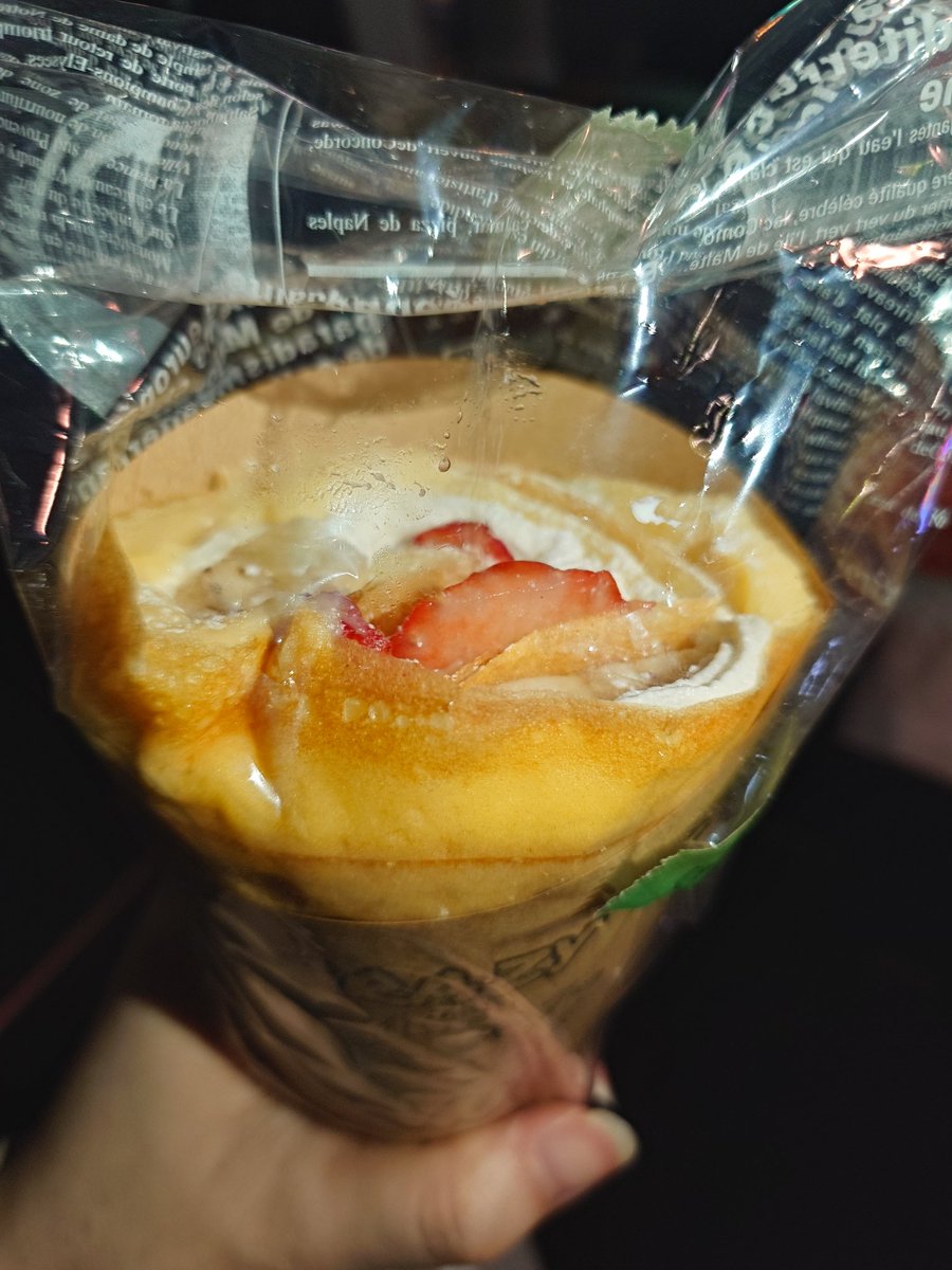 yunanahoshi's tweet photo. サクサク生地、
もちもち生地、
選べて、種類多くて、
美味しい💕
#CrazyPanic
#クレープ
#crepe
イチゴバナナカスタードWクリーム
イチゴバナナ塩キャラメル https://t.co/UoyPehxNXH