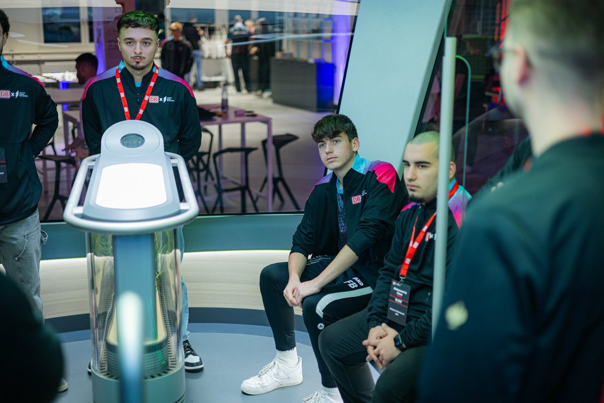 esports player foundation tweet media