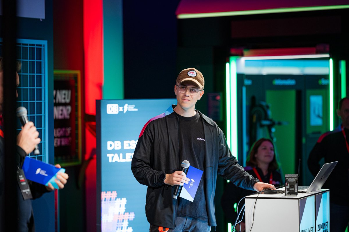 esports player foundation tweet media