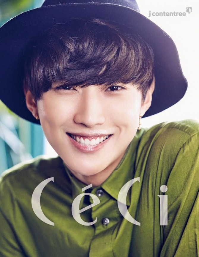 jiny__love's tweet photo. #Jinyoung 's " #Uniquely_Jinyoung " #magazinepictorials #fashionista_Jinyoung #versatile_actor_Jinyoung #Jinthoven #starquality #CeCi    #Feb2015 https://t.co/Y5vjckDyJ1