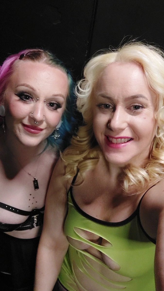 MuscleBarbie5's tweet photo. With my girl @UltraxViolet_  at ThePlayLoungeMelbourne 

Available for private bookings, bucks parties, Christmas parties, work break up parties and more.
Topless waitressing, nude shows and striptease 🥳 https://t.co/OycyztnngH