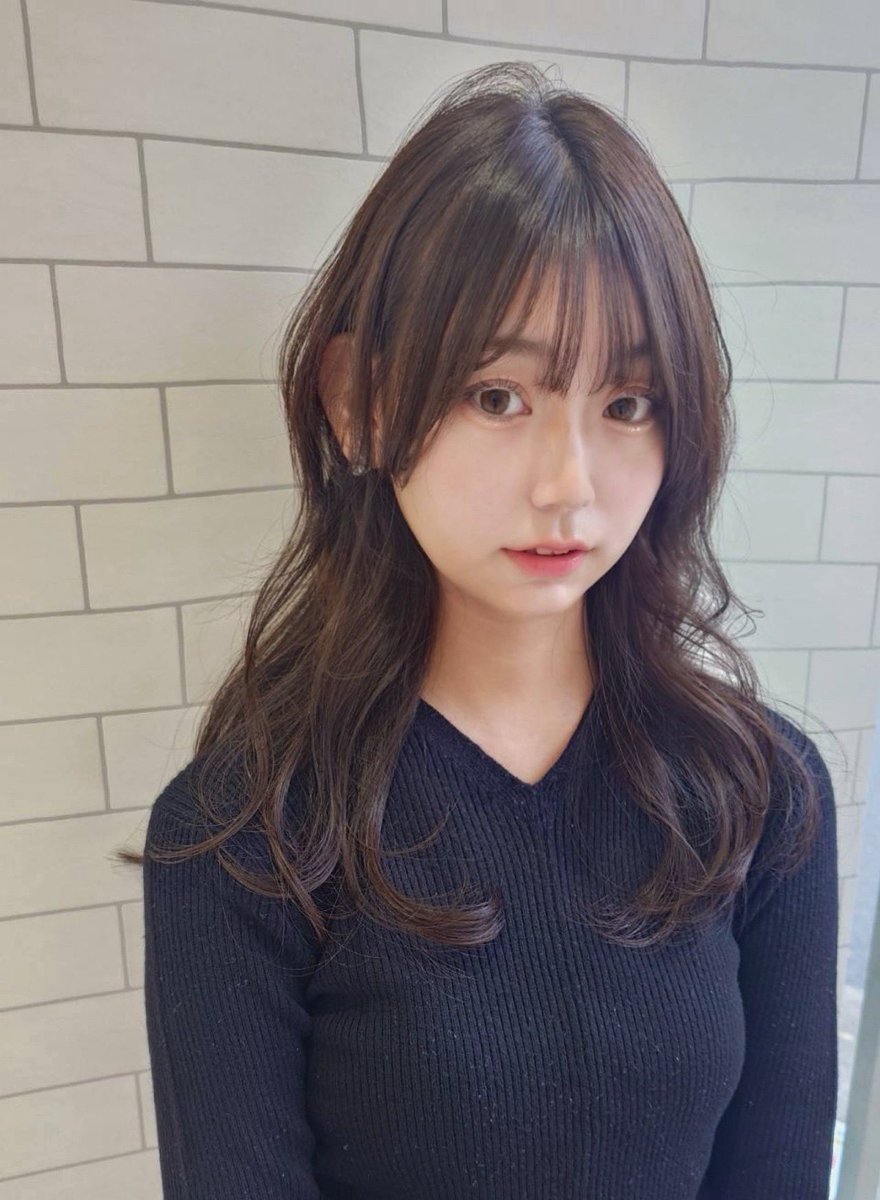 airi_na23's tweet image. 今回nyny樟葉店様にお邪魔させていただきました✨
カラー、トリートメントをお願いし冬っぽいダークブラウンにしていただきました🩷
皆さんも是非訪れてみてね💐

#ミスキャンパス立命館
#ミス立命館
#nyny
#nyny樟葉店