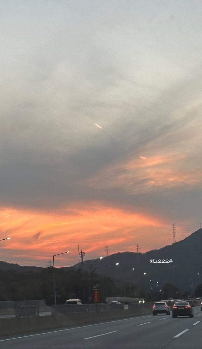 jinhaupdates's tweet photo. {🐨📷} 241109 https://t.co/P4rAHtUCrz