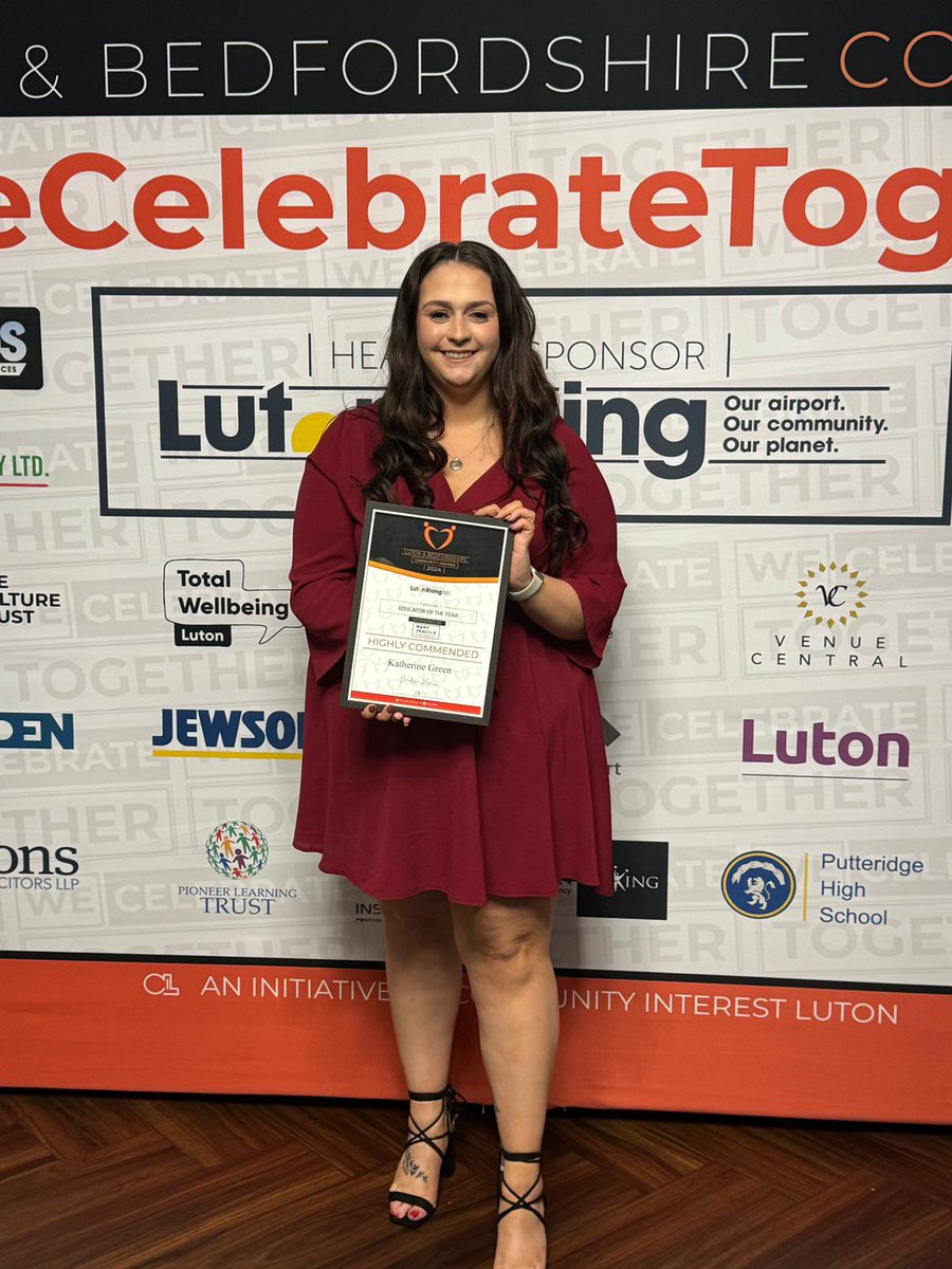 Katherine Green (@_missgreenspa) on Twitter photo Was an honour to be shortlisted for “Educator of the Year” last night.
Well done to my lovely lovely colleague <a href="/LisaPheeFCCT/">Lisa Phee FCCT</a> who took home the award, proud of you ⭐️ very well deserved ⭐️ Was an honour to be shortlisted for “Educator of the Year” last night.
Well done to my lovely lovely colleague <a href="/LisaPheeFCCT/">Lisa Phee FCCT</a> who took home the award, proud of you ⭐️ very well deserved ⭐️