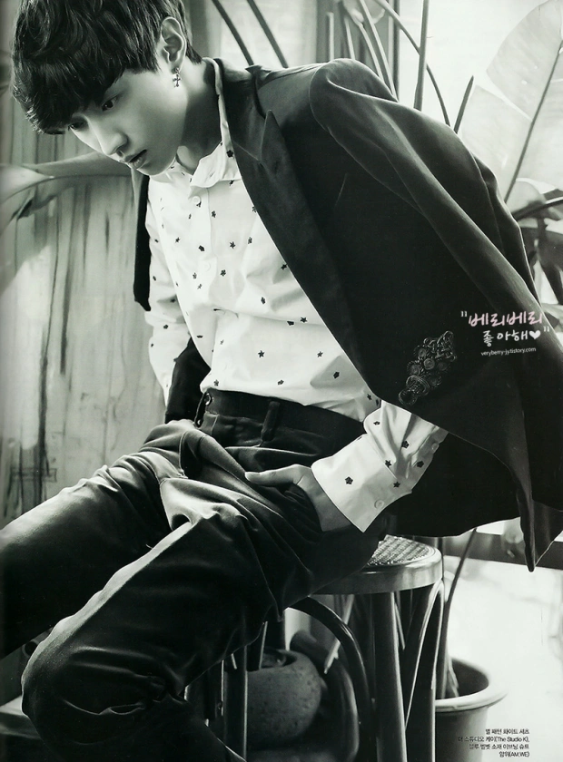 jiny__love's tweet photo. #Jinyoung 's " #Uniquely_Jinyoung "  #magazinepictorials 
#fashionista_Jinyoung 
#versatile_actor_Jinyoung 
#Jinthoven #starquality 
#CeCi #Feb2015 https://t.co/Jsn69JAxm7