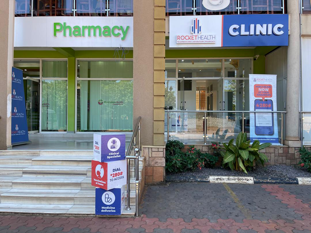 RocketHealthUG's tweet photo. 🎉 We're in Munyonyo! 🎉 
Our new clinic 🩺 is open—1.5km off Munyonyo-Ggaba Rd, next to Guardian Health Pharmacy, and 100m from Shell Munyonyo. Quality healthcare just got even closer! 💙 Visit us today or call 0800 277 015 for more info. #RocketHealthClinicMunyonyo https://t.co/lws4PvNqql