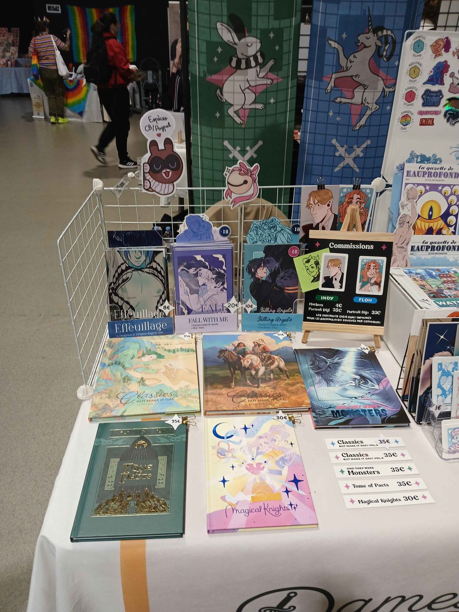 DamesZine's tweet photo. Nous sommes à la Y/con, au 7 allée des Gaytincelles, jusque demain ! ✨ https://t.co/T3Gs3kziRn
