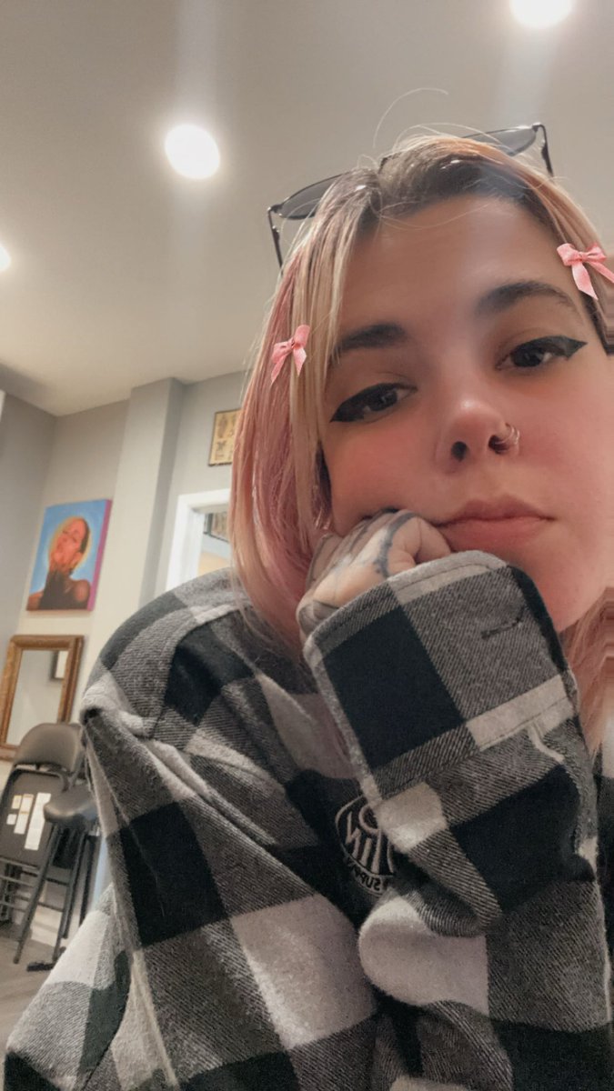 Thinking about the sweet tattoos I have lined up this month 💞