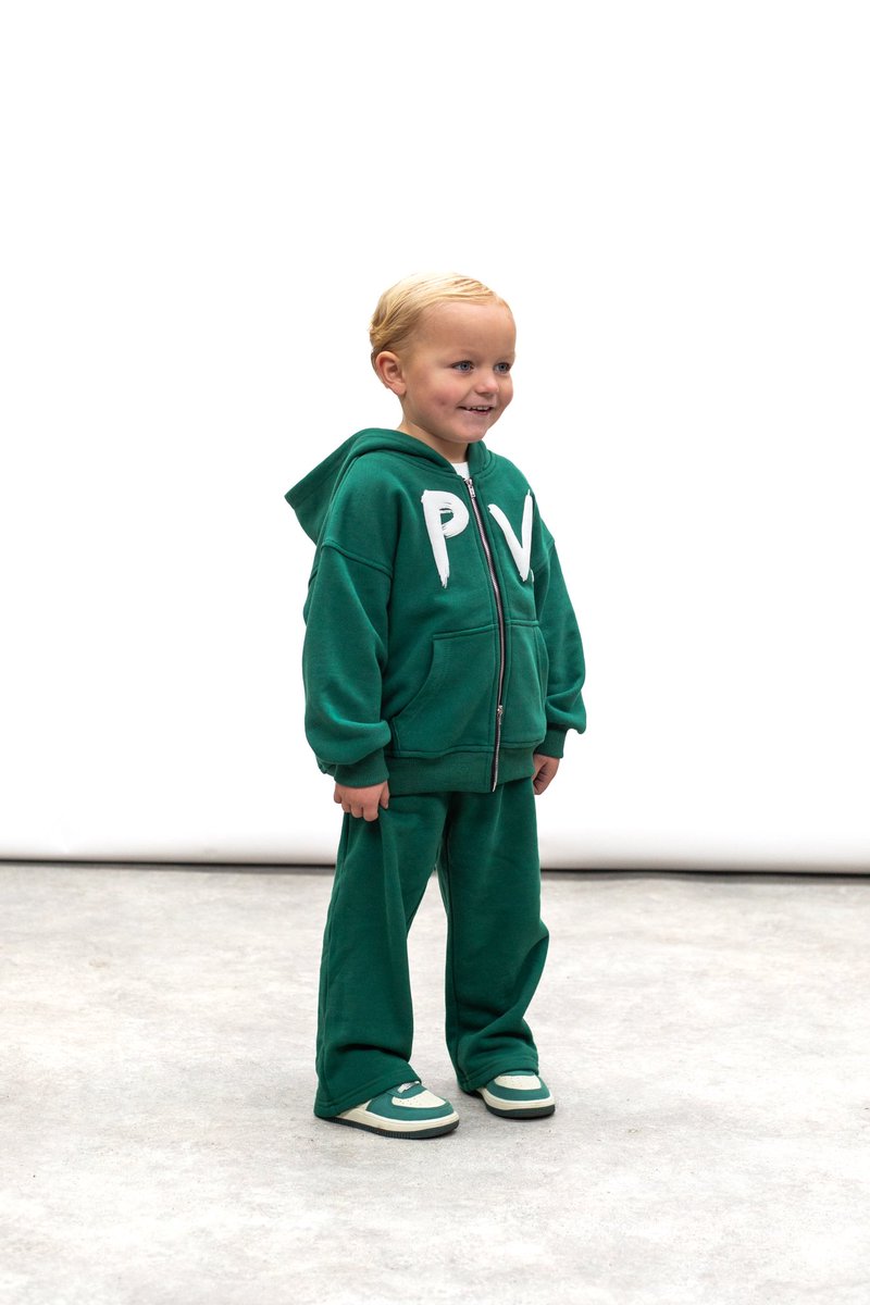 primulaveri's tweet photo. PV tracksuits for kids (green &amp; black). https://t.co/b2dNYjuJYX
